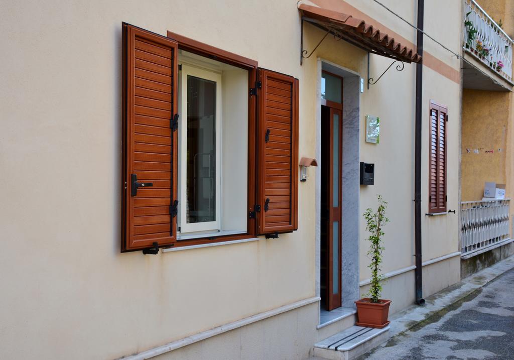 B&B Gelsomino โนโต ภายนอก รูปภาพ